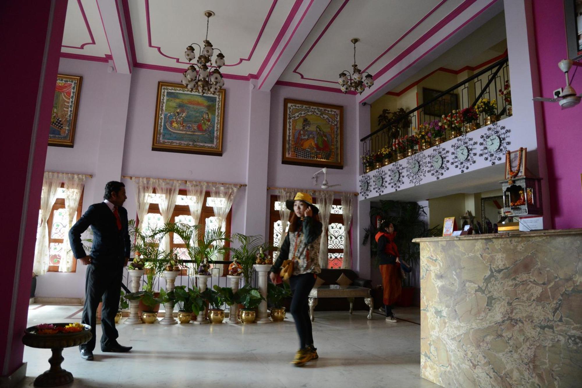 A Palace On River Varanasi Exterior foto