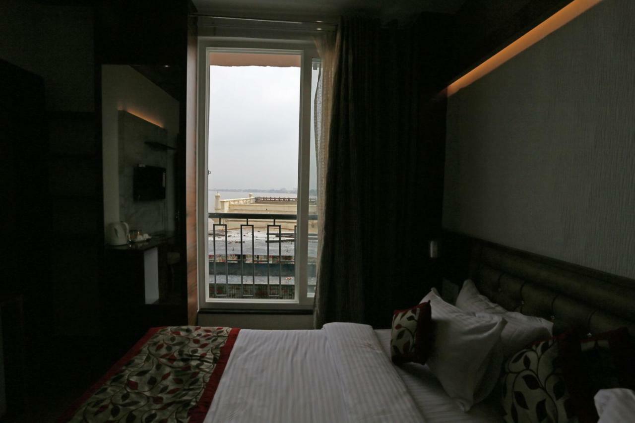 A Palace On River Varanasi Exterior foto